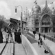 Illustration for article titled Rare Photos of Pariss Mechanical Moving Sidewalks from 1900